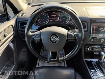 2011 Volkswagen Touareg – miniatura 11