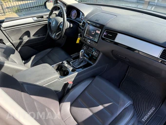 2011 Volkswagen Touareg – miniatura 12