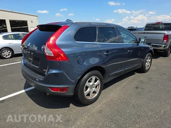 2011 Volvo XC60 3.2 R-Design – miniatura 4