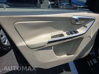 2011 Volvo XC60 3.2 R-Design – miniatura 9