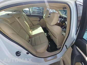2012 Acura TL – miniatura 16