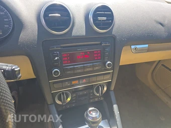 2012 Audi A3 2.0T Premium Plus - miniatura 11
