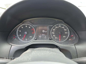 2012 Audi Q5 3.2 Premium Plus – miniatura 9