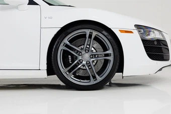 2012 Audi R8 5.2 Coupe - miniatura 12
