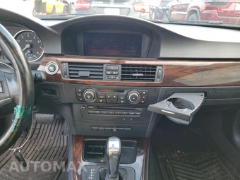 2012 BMW 3 Series Coupe 328i xDrive – miniatura 11