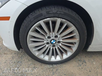 2012 BMW 3 Series Sedan 328i LUXURY LINE – miniatura 8