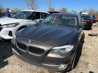 2012 BMW 5 Series 535i xDrive - miniatura 15