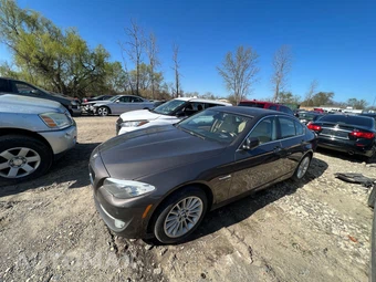 2012 BMW 5 Series 535i xDrive - miniatura 19