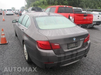 2012 BMW 5 Series 535i xDrive - miniatura 2