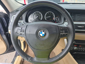 2012 BMW 5 Series Gran Turismo 550i Hatchback – miniatura 10