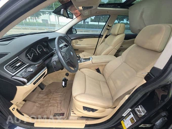 2012 BMW 5 Series Gran Turismo 550i Hatchback – miniatura 7