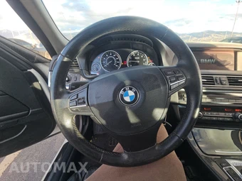 2012 BMW 5 Series Sedan 528i – miniatura 10