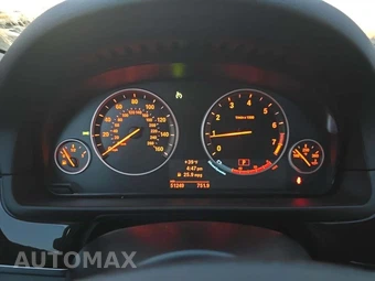 2012 BMW 5 Series Sedan 528i xDrive - miniatura 9