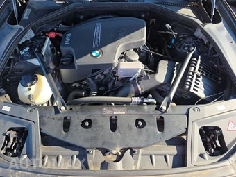 2012 BMW 5 Series Sedan 528i xDrive - miniatura 15