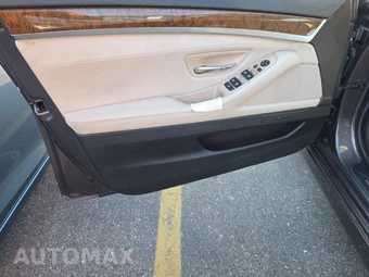 2012 BMW 5 Series Sedan 528i xDrive - miniatura 9