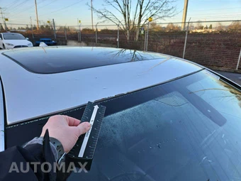 2012 BMW 5 Series Sedan 528i xDrive – miniatura 10