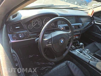 2012 BMW 5 Series Sedan 535i - miniatura 10