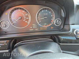 2012 BMW 5 Series Sedan 535i - miniatura 12