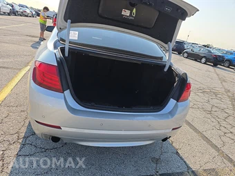 2012 BMW 5 Series Sedan 535i - miniatura 16