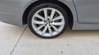 2012 BMW 5 Series Sedan 535i - miniatura 26
