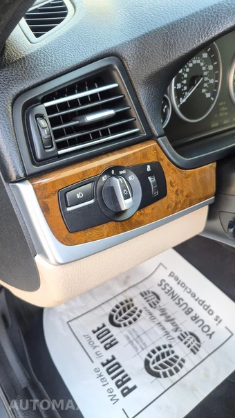 2012 BMW 5 Series Sedan 535i - miniatura 38