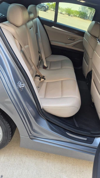 2012 BMW 5 Series Sedan 535i - miniatura 56
