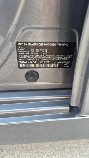 2012 BMW 5 Series Sedan 535i - miniatura 69