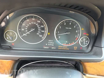 2012 BMW 5 Series Sedan 535i xDrive – miniatura 12