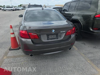 2012 BMW 5 Series Sedan 535i xDrive – miniatura 5