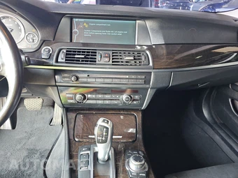 2012 BMW 5 Series Sedan 535i xDrive - miniatura 11
