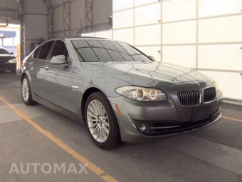 2012 BMW 5 Series Sedan 535i xDrive - miniatura 3