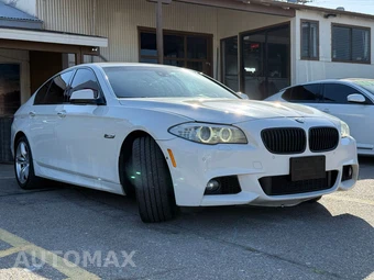 2012 BMW 5 Series Sedan 550i - miniatura 2