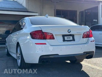 2012 BMW 5 Series Sedan 550i - miniatura 6