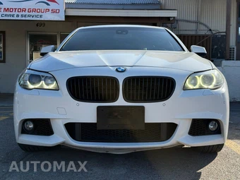 2012 BMW 5 Series Sedan 550i - miniatura 8
