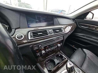 2012 BMW 7 Series Sedan 750i - miniatura 11