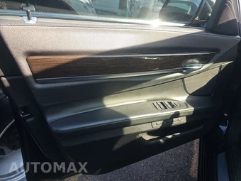 2012 BMW 7 Series Sedan 750i - miniatura 9