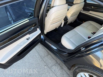 2012 BMW 7 Series Sedan 750Li - miniatura 18