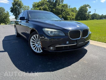 2012 BMW 7 Series Sedan 750Li - miniatura 2