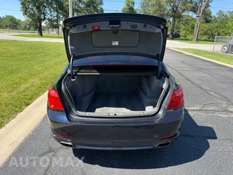 2012 BMW 7 Series Sedan 750Li - miniatura 8