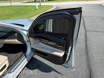 2012 BMW 7 Series Sedan 750Li - miniatura 17