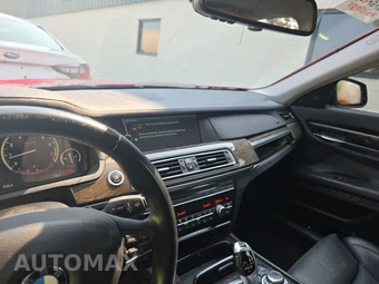 2012 BMW 7 Series Sedan 750Li – miniatura 11