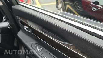 2012 BMW 7 Series Sedan 750Li – miniatura 32