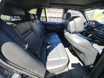 2012 BMW X5 M Sports Activity Vehicle – miniatura 16