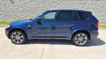 2012 BMW X5 Sports Activity Vehicle xDrive35i - miniatura 2