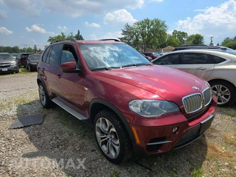 2012 BMW X5 Sports Activity Vehicle xDrive50i – miniatura 4