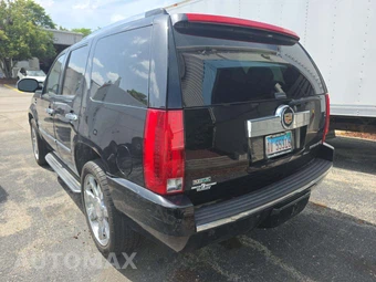 2012 Cadillac Escalade Luxury 1SB – miniatura 2