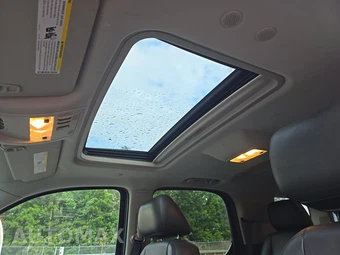 2012 Cadillac Escalade Luxury 1SB – miniatura 18