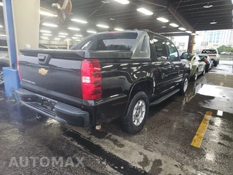 2012 Chevrolet Avalanche LS Crew Cab Short Bed 1LS - miniatura 4