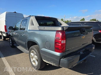 2012 Chevrolet Avalanche LT Crew Cab Short Bed 1LT – miniatura 6
