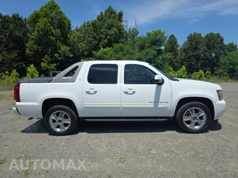 2012 Chevrolet Avalanche LT Crew Cab Short Bed 1LT – miniatura 4